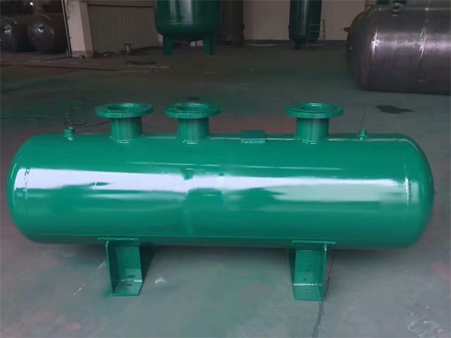 巴楚巴楚巴楚蒸汽分气缸